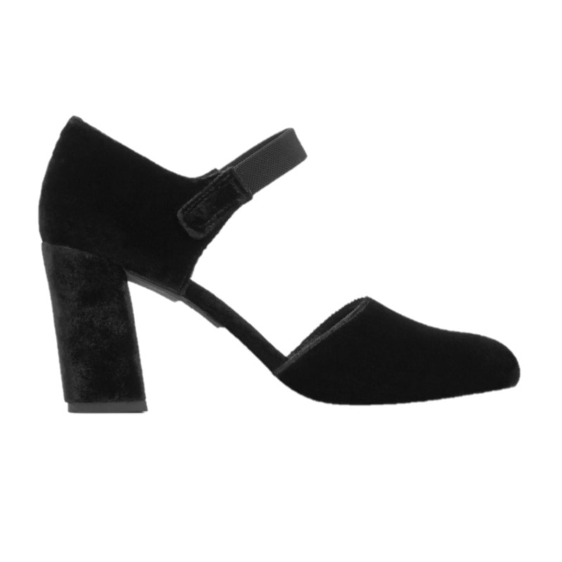 black heels velvet